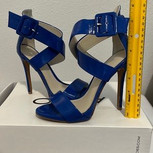 Aldo blue high heel shoe